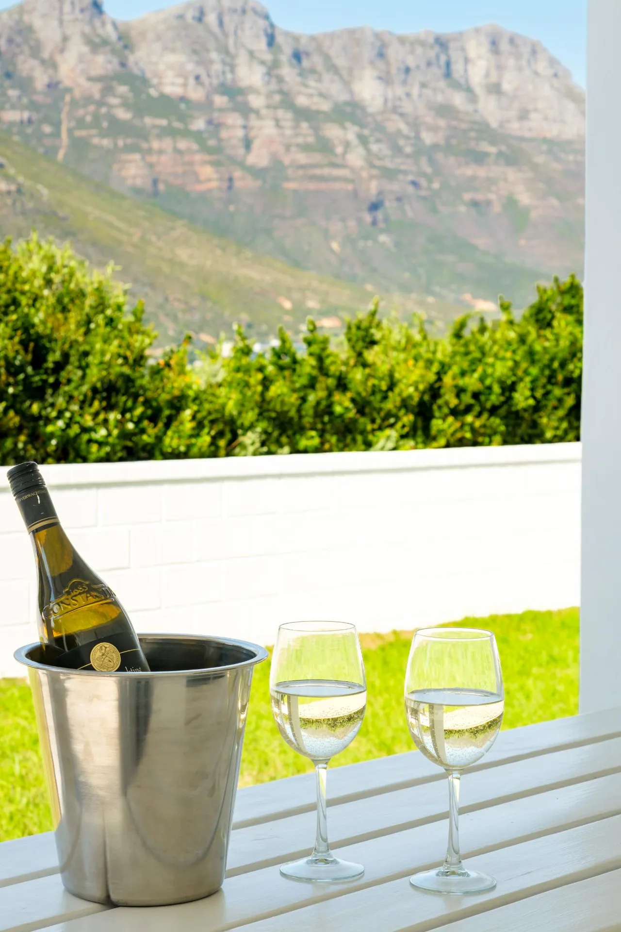 Serene Five Bedroom Retreat in Cape Town photo 3