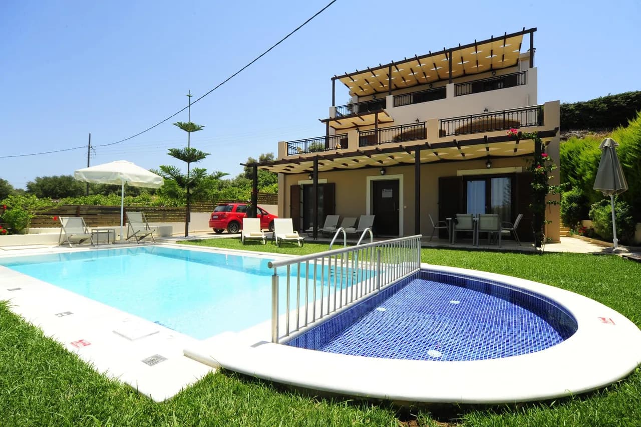 Family Villa with Billiard Table in Pigianos Kampos photo 2