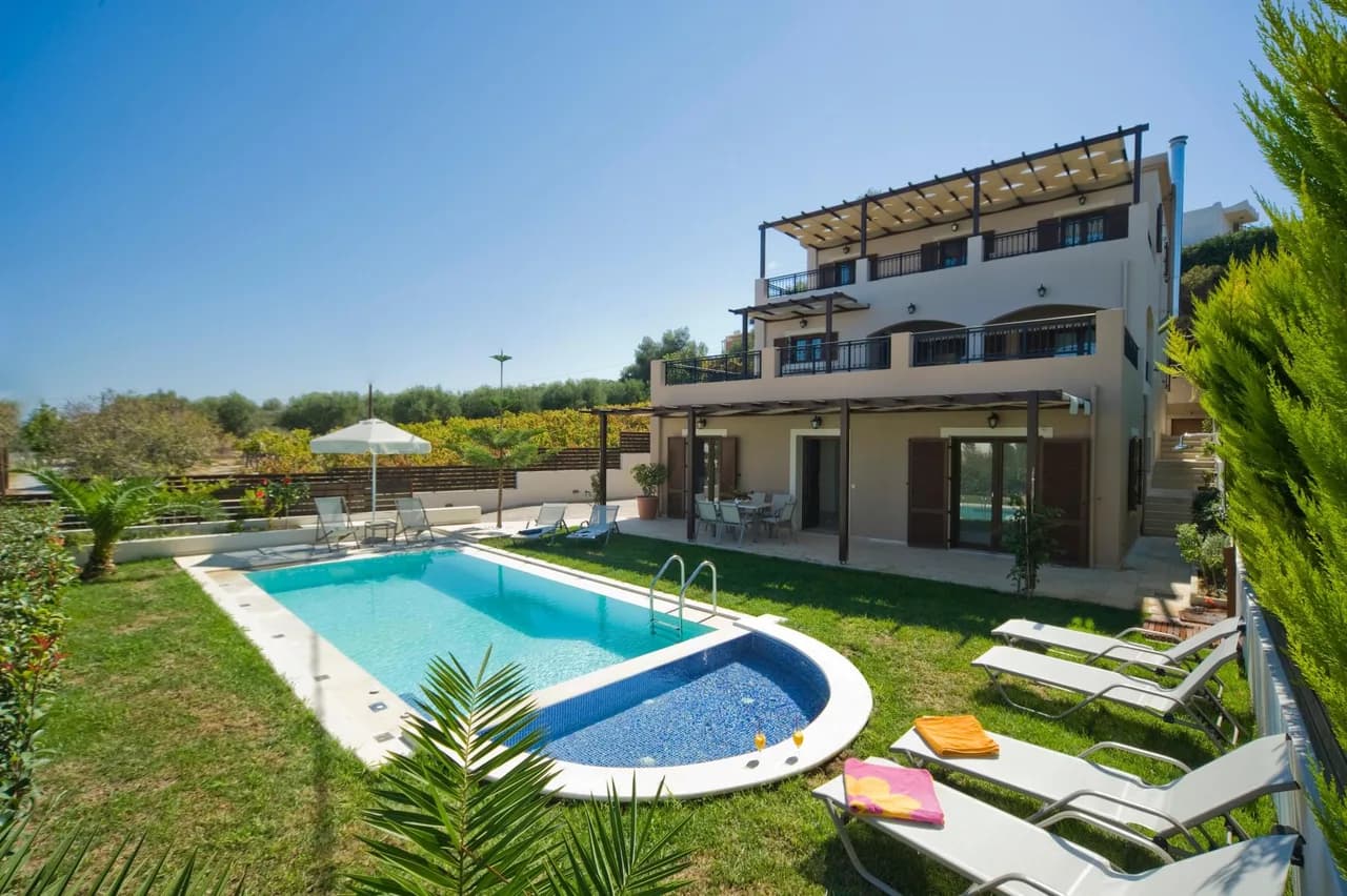 Family Villa with Billiard Table in Pigianos Kampos photo 3