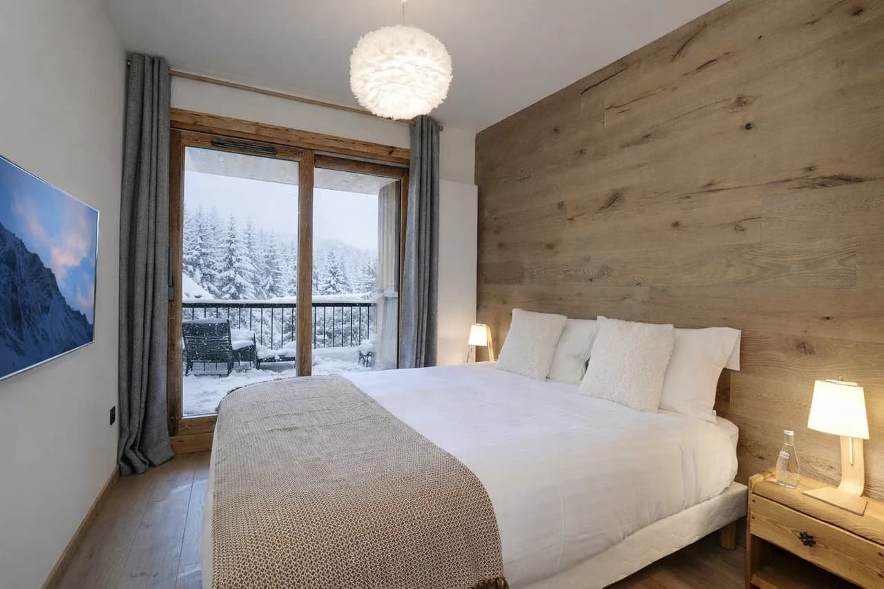 Spacious Three Bedroom Retreat in Courchevel photo 3