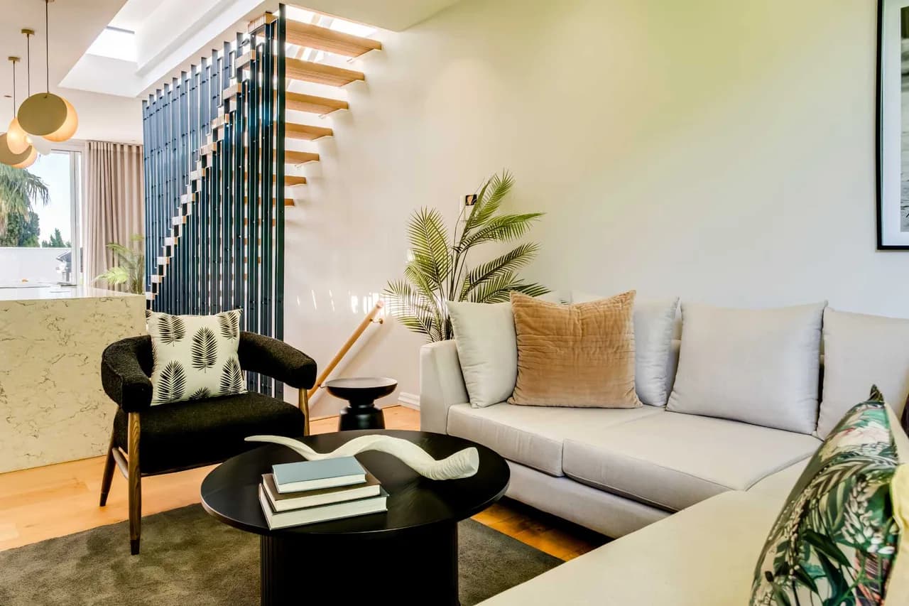 Chic Two-Bedroom Apartment in Cape Town photo 5