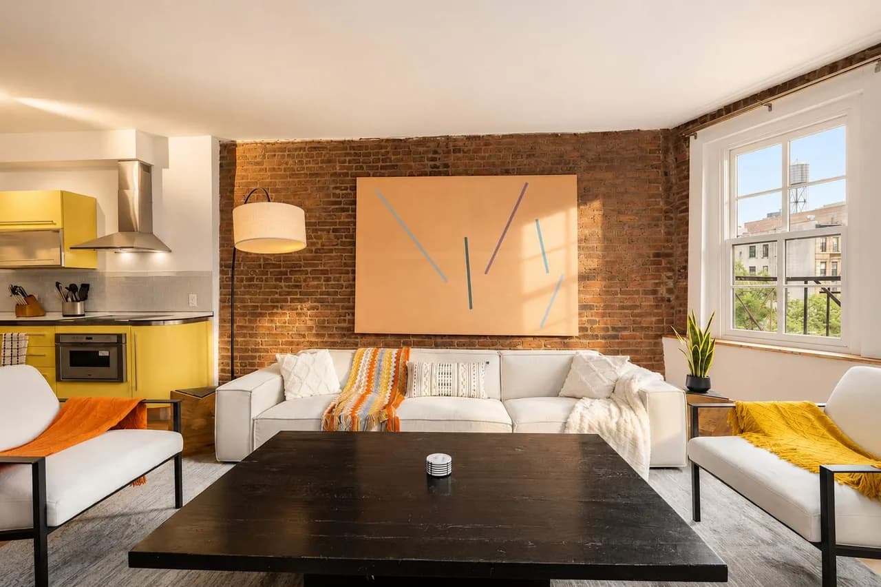 Renovated Loft with Kitchen in New York photo 2