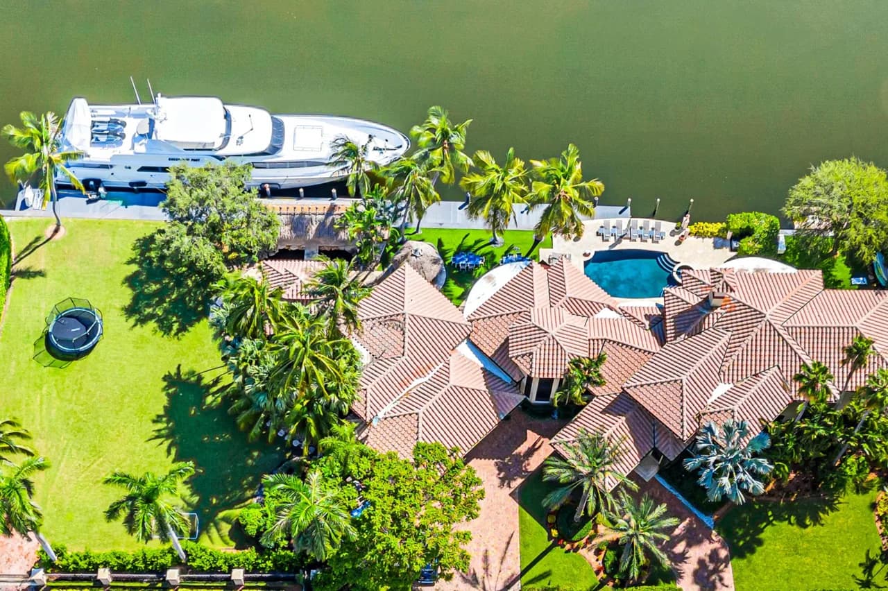 Heated Pool Villa in Nurmi Isles, Florida
