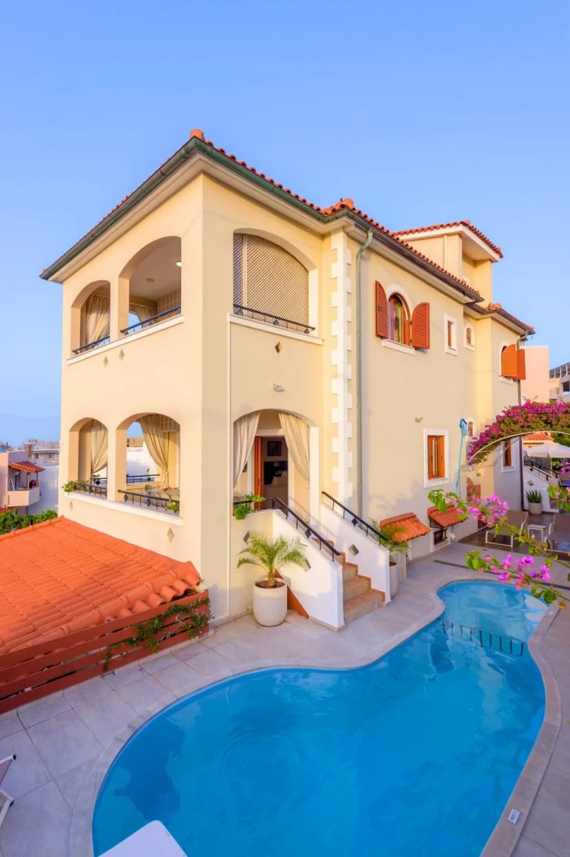 Seaview Five Bedroom Villa in Crete