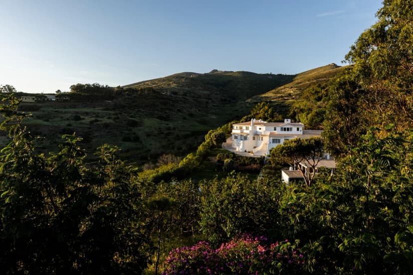 Ocean View Villa in Cascais