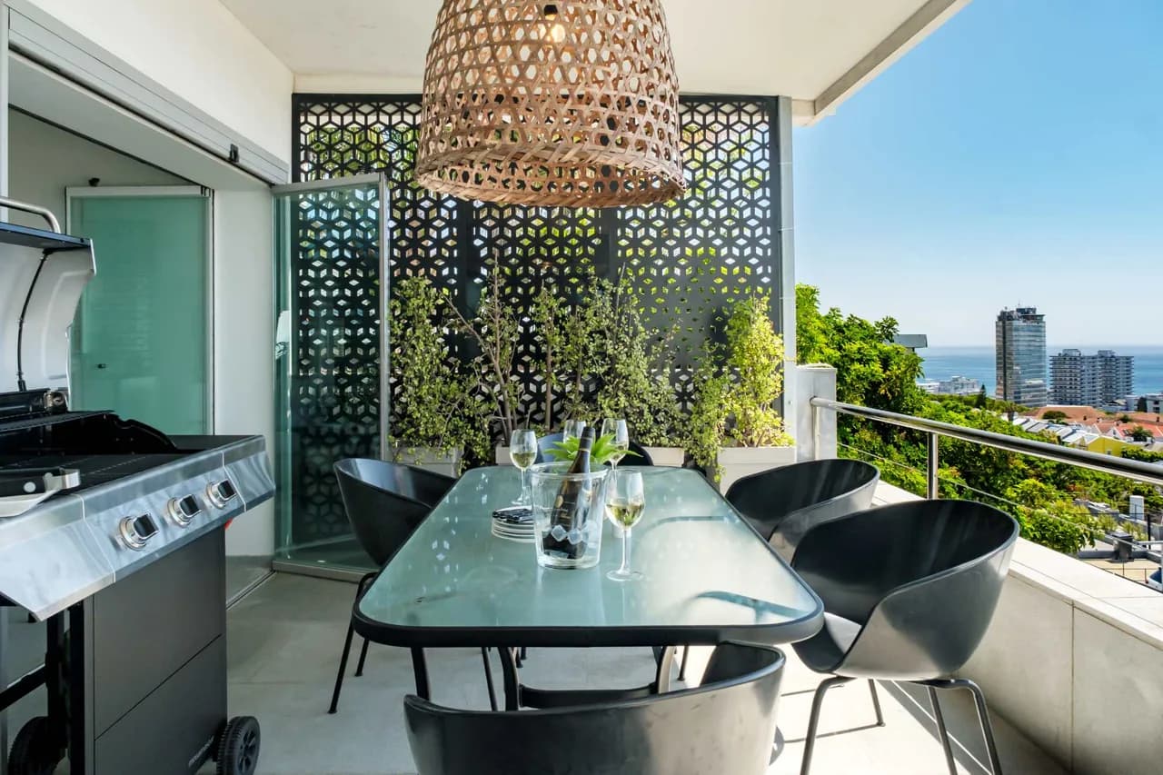 Seaside Three-Bedroom Villa in Cape Town photo 4