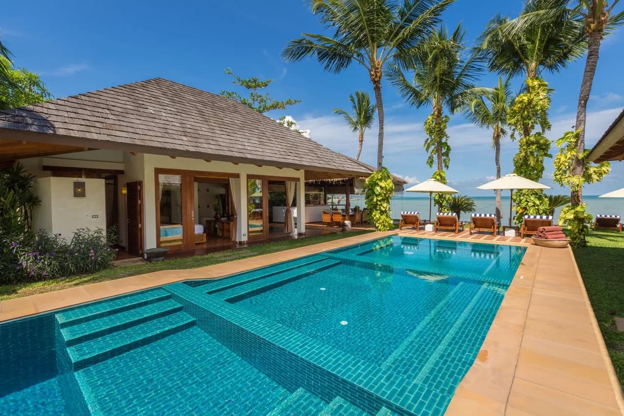 Beachfront Six Bedroom Villa in Plai Laem photo 4