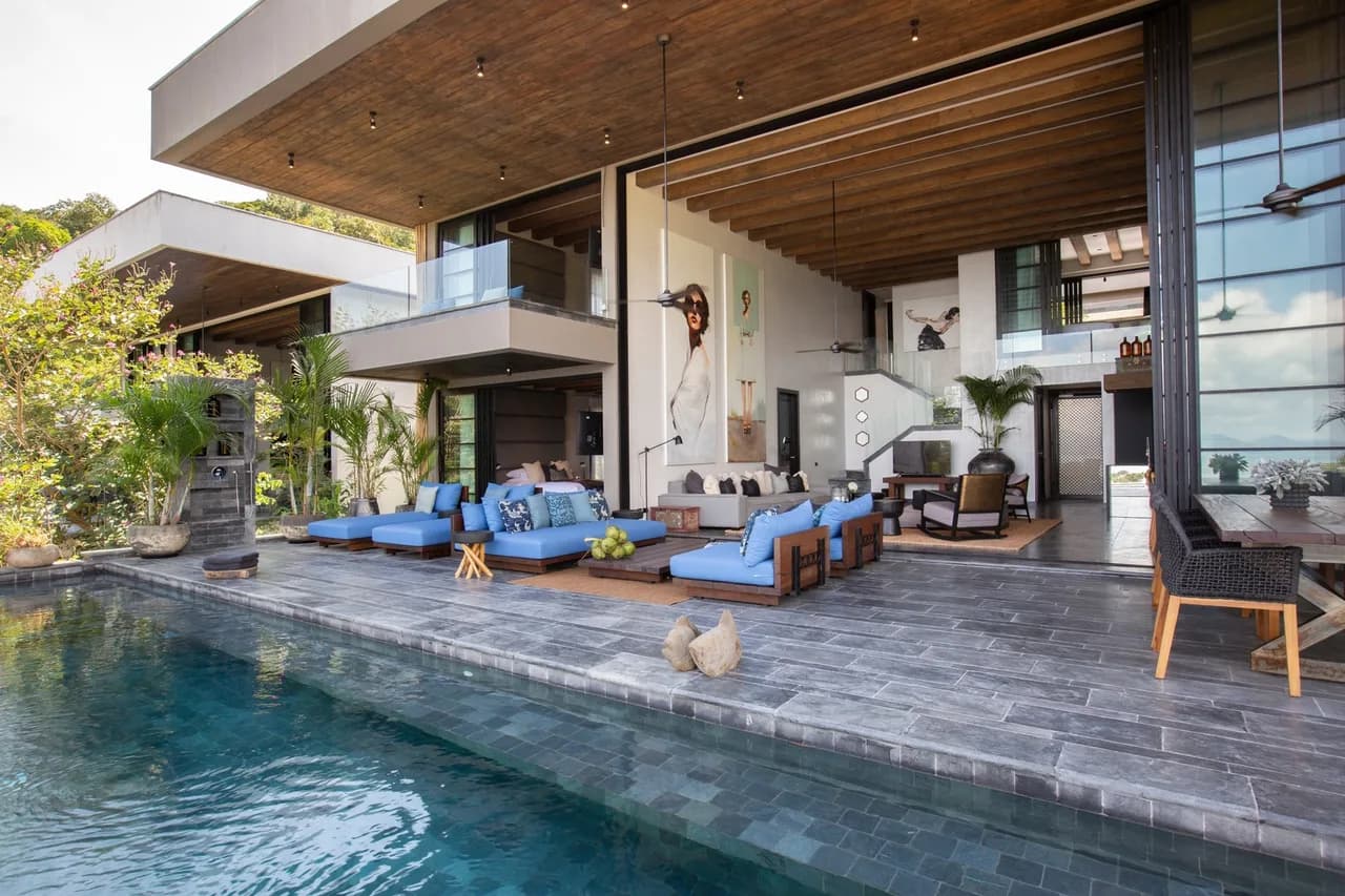 Sea View Four Bedroom Villa in Plai Laem photo 2