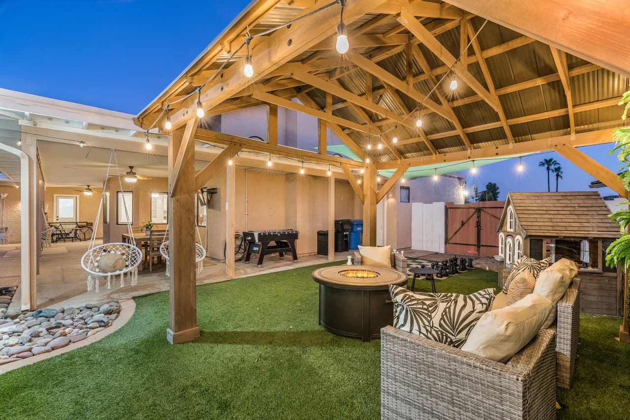 Backyard Games and Pool Villa in Paradise Valley Arizona photo 4