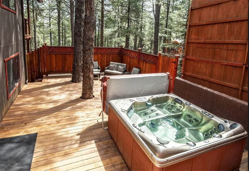 Eternal Treehouse | Hot Tub, Outdoor Paradise, Entertainment & Scenic Pine Views