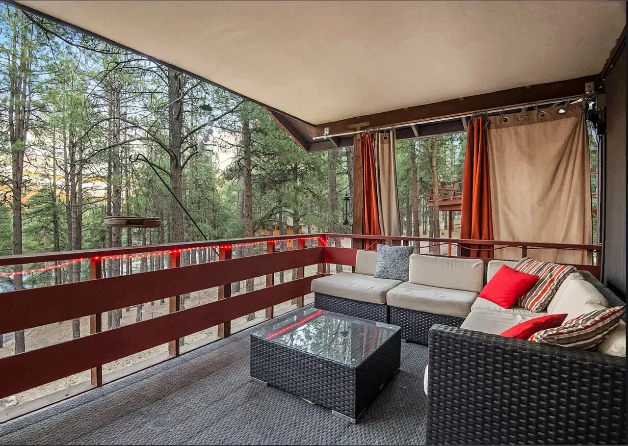 Scenic Treehouse with Hot Tub in Kachina Village photo 3
