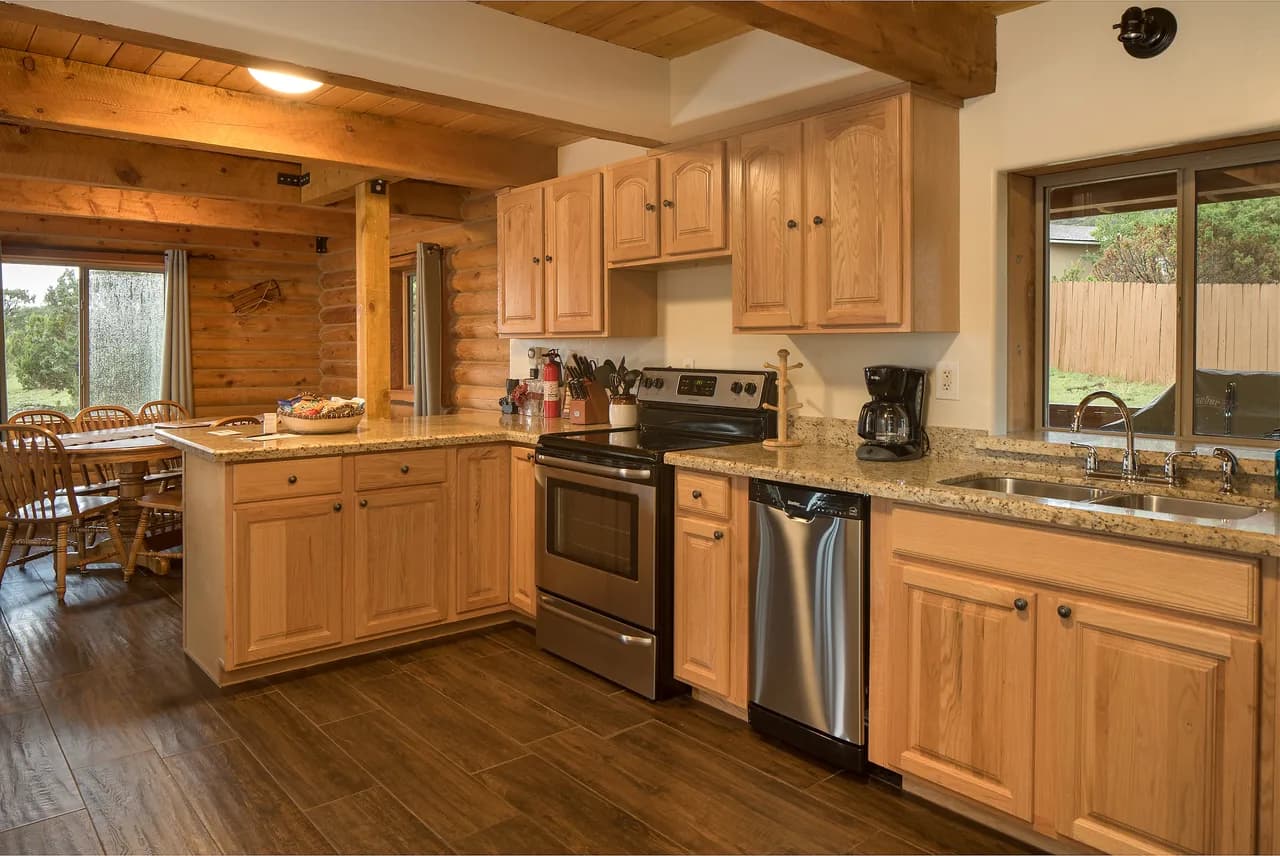 Remodeled Log Cabin with Scenic Views in Red Lake Ontario photo 3