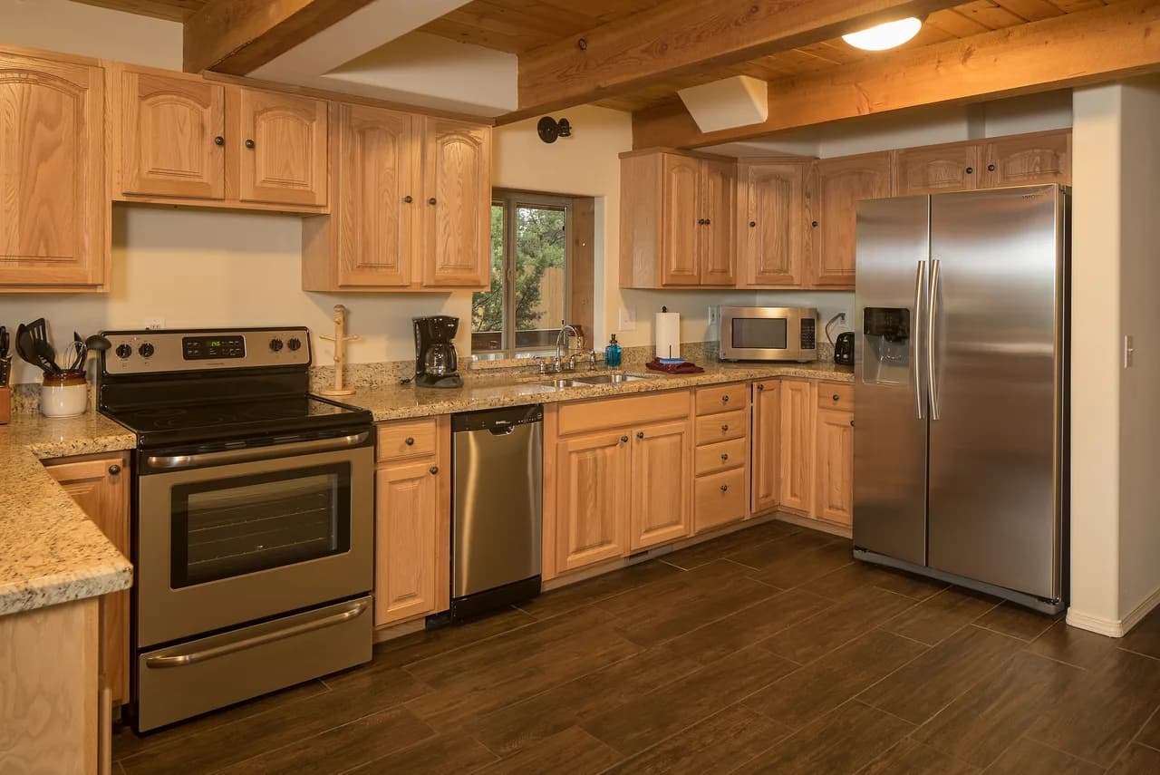 Remodeled Log Cabin with Scenic Views in Red Lake Ontario photo 5