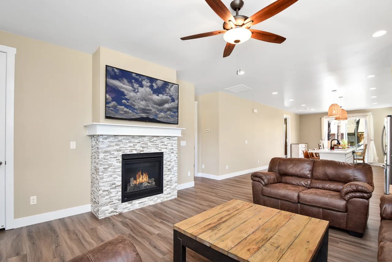 Pet-Friendly Retreat with Hot Tub in Flagstaff photo 4