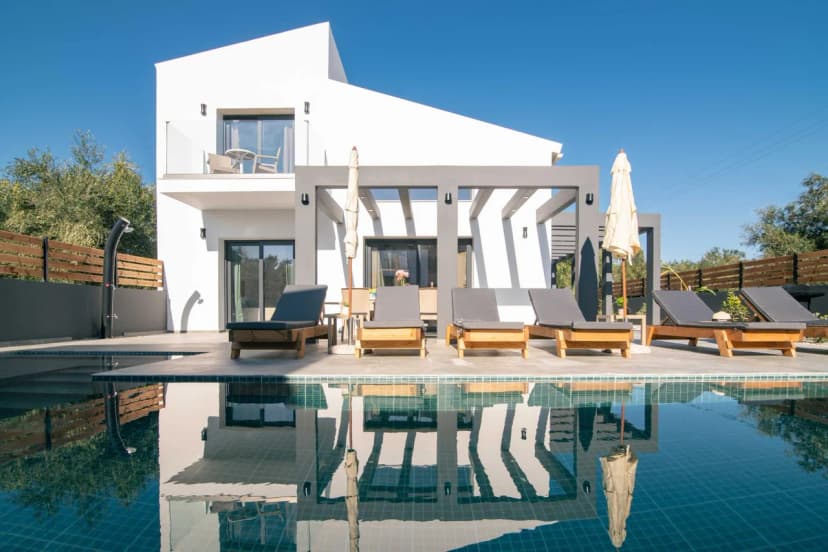 Kozakos Villa 2 with private swimming pool
