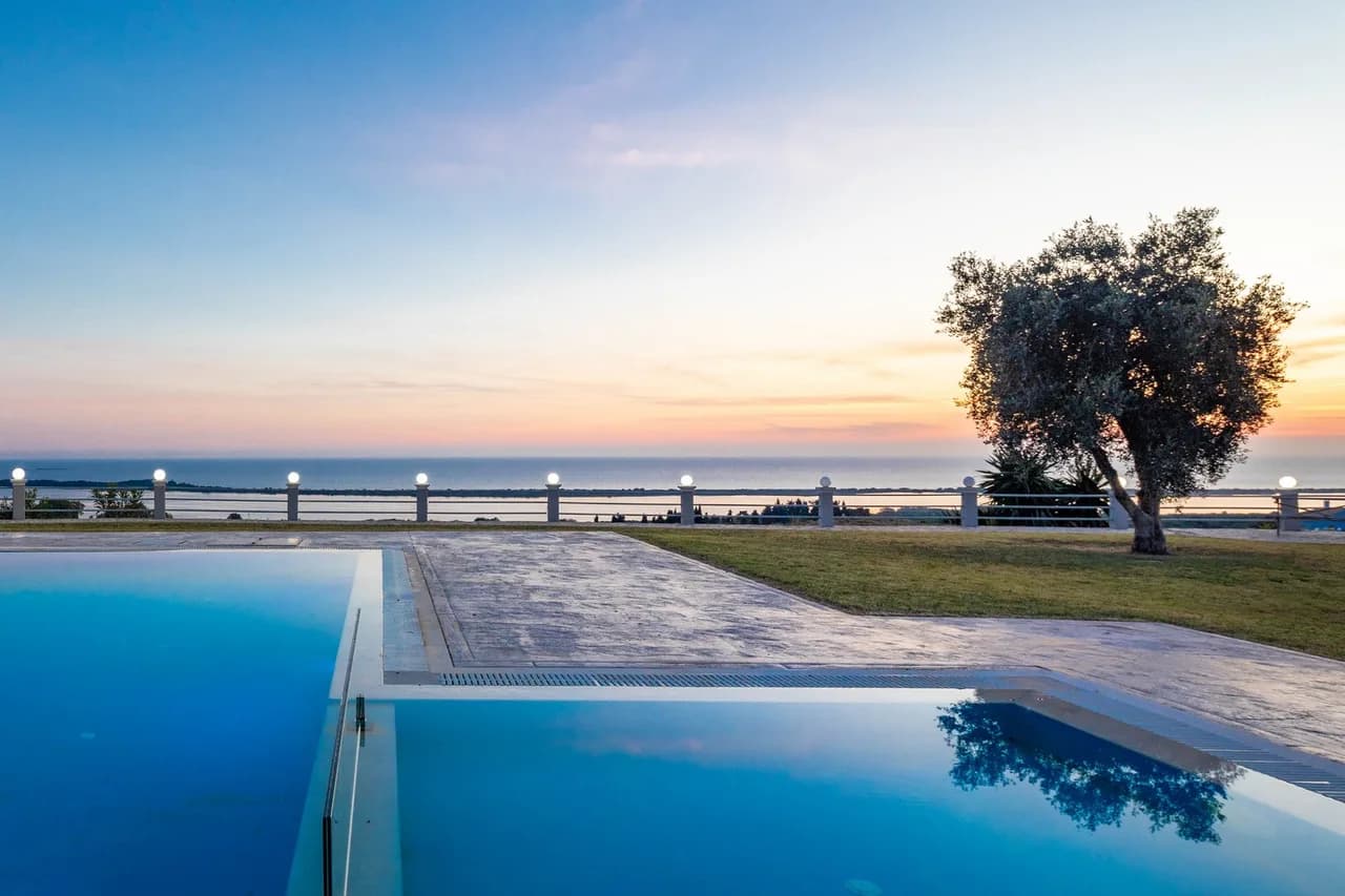Mediterranean View Two-Bedroom Villa in Chlomatiana