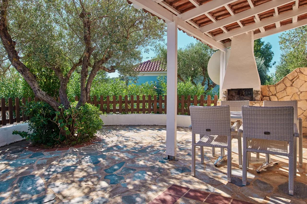 Cozy Two-Bedroom Villa in Porto Roma photo 4