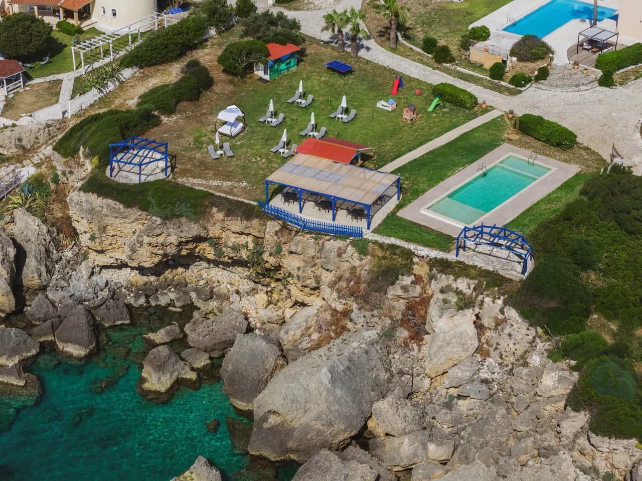 Beachfront Two Bedroom Villa in Porto Roma photo 3