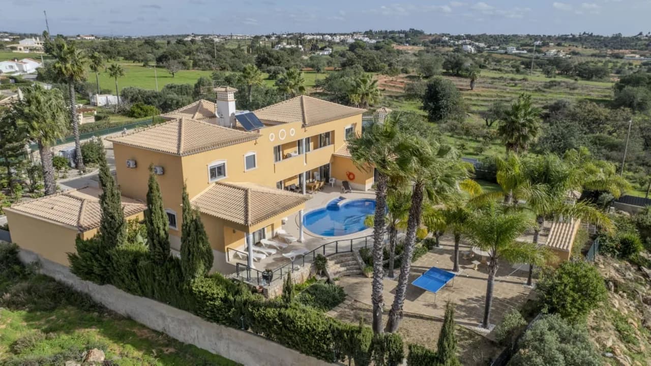 Balcony Three Bedroom Villa in Guia Algarve Portugal