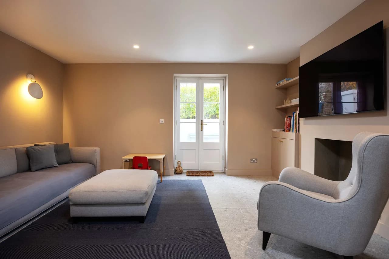 Garden View Three Bedroom Retreat in London photo 3