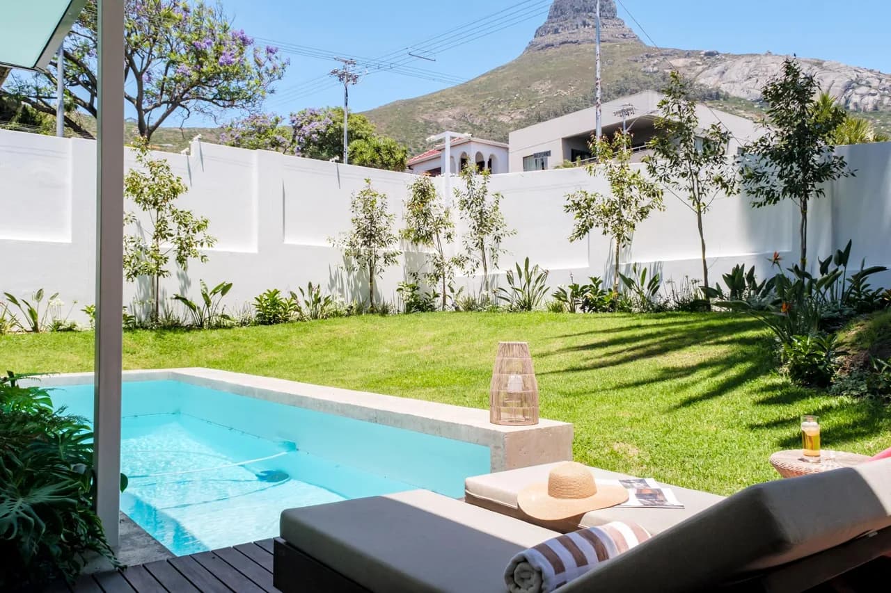Mountain View Villa with Garden Pool in Cape Town