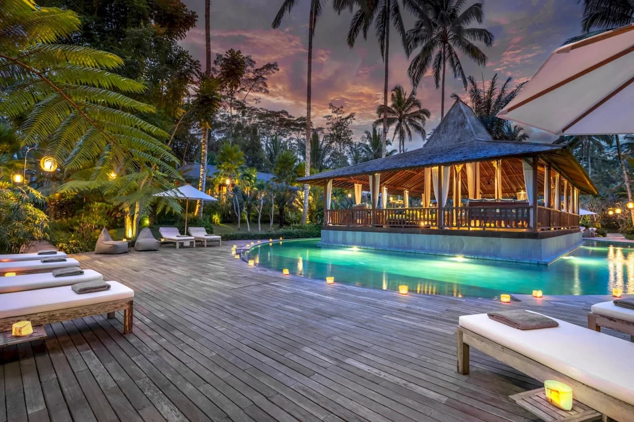 Spacious Eight Bedroom Estate in Taro, Bali photo 2