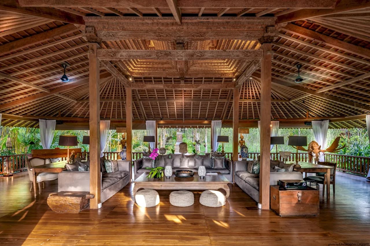 Spacious Eight Bedroom Estate in Taro, Bali photo 3