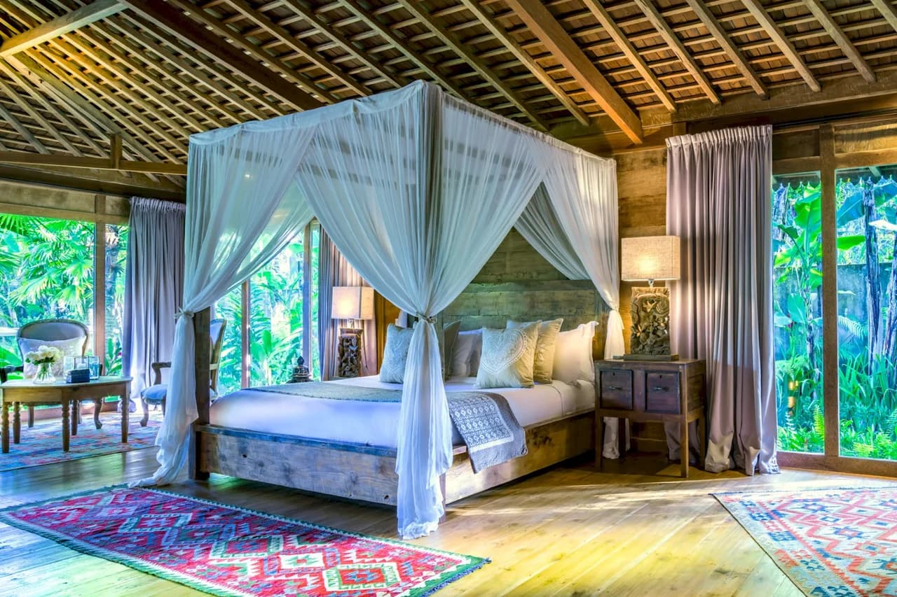 Spacious Eight Bedroom Estate in Taro, Bali photo 5