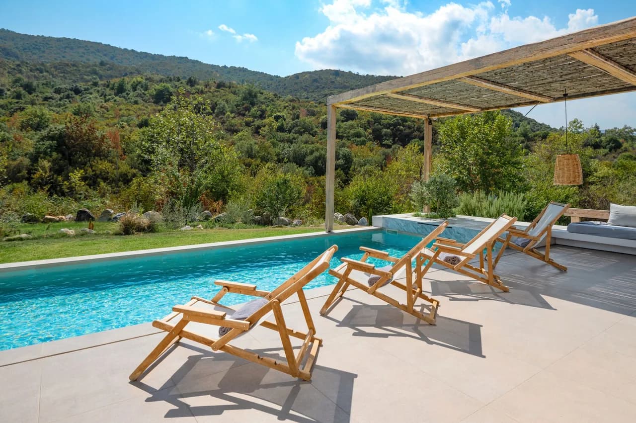 Elegant Retreat with En Suite in Chalkidiki photo 3