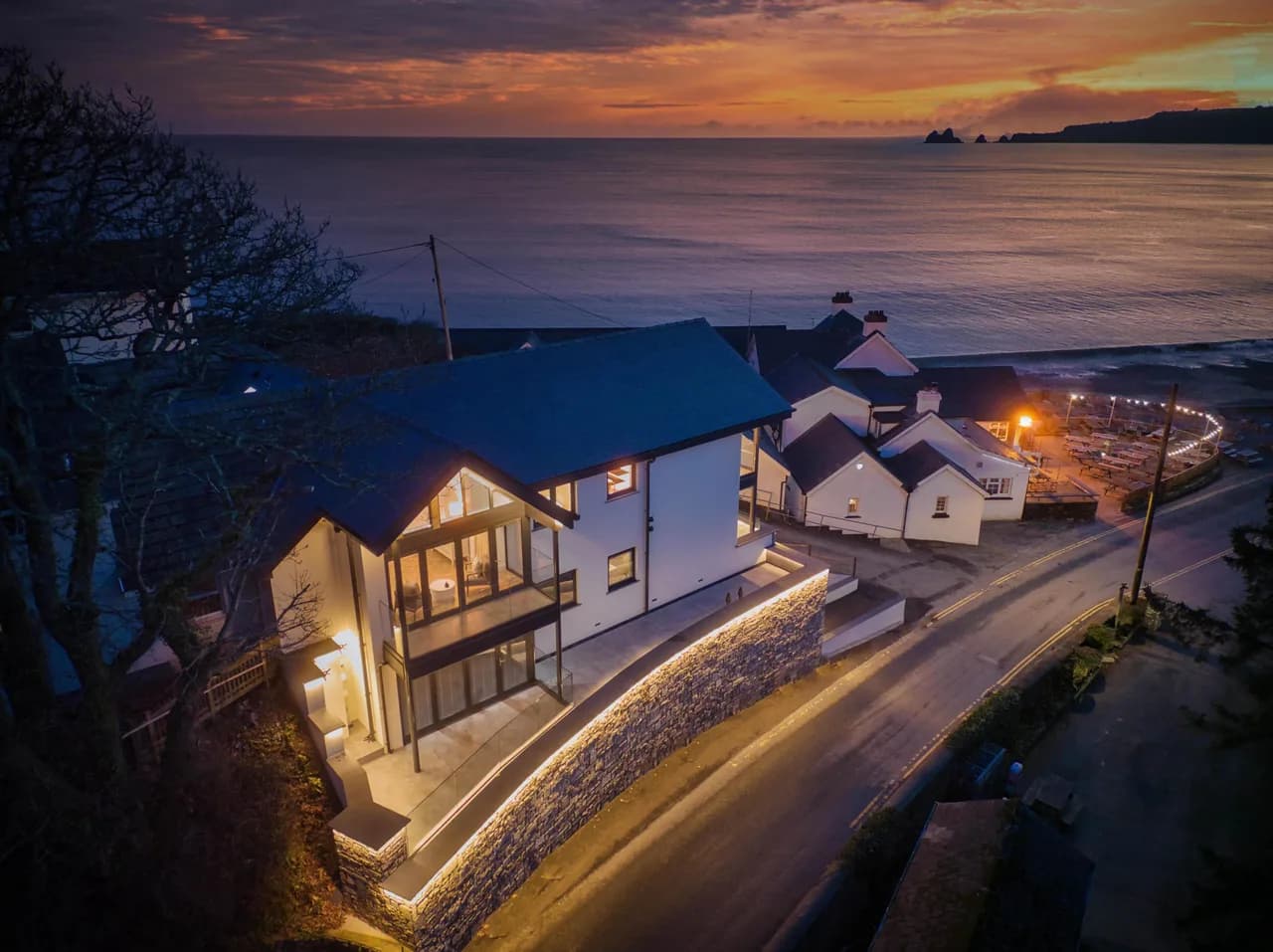 Balcony View Apartment in Amroth, Pembrokeshire, Wales