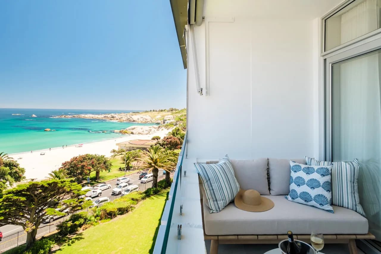 Beachfront Two Bedroom Apartment in Camps Bay