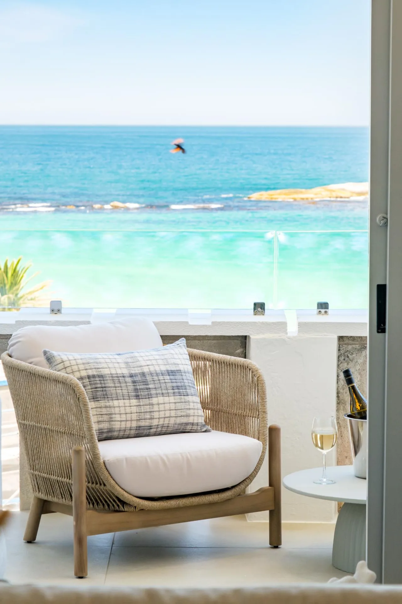 Beachfront Two Bedroom Apartment in Camps Bay photo 4