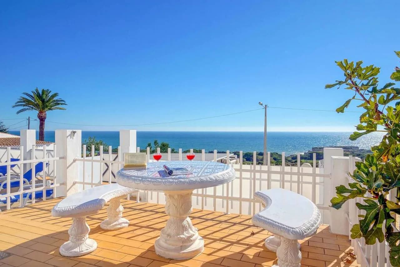 Seaview Five Bedroom Villa in Albufeira photo 3