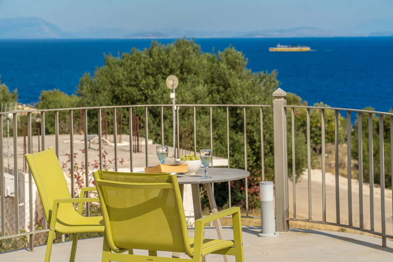 Secluded Three-Bedroom Villa in Kefallonia photo 4