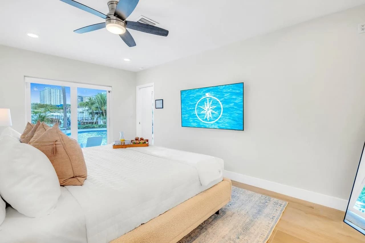 Waterfront Heated Pool Residence in Fort Lauderdale photo 4