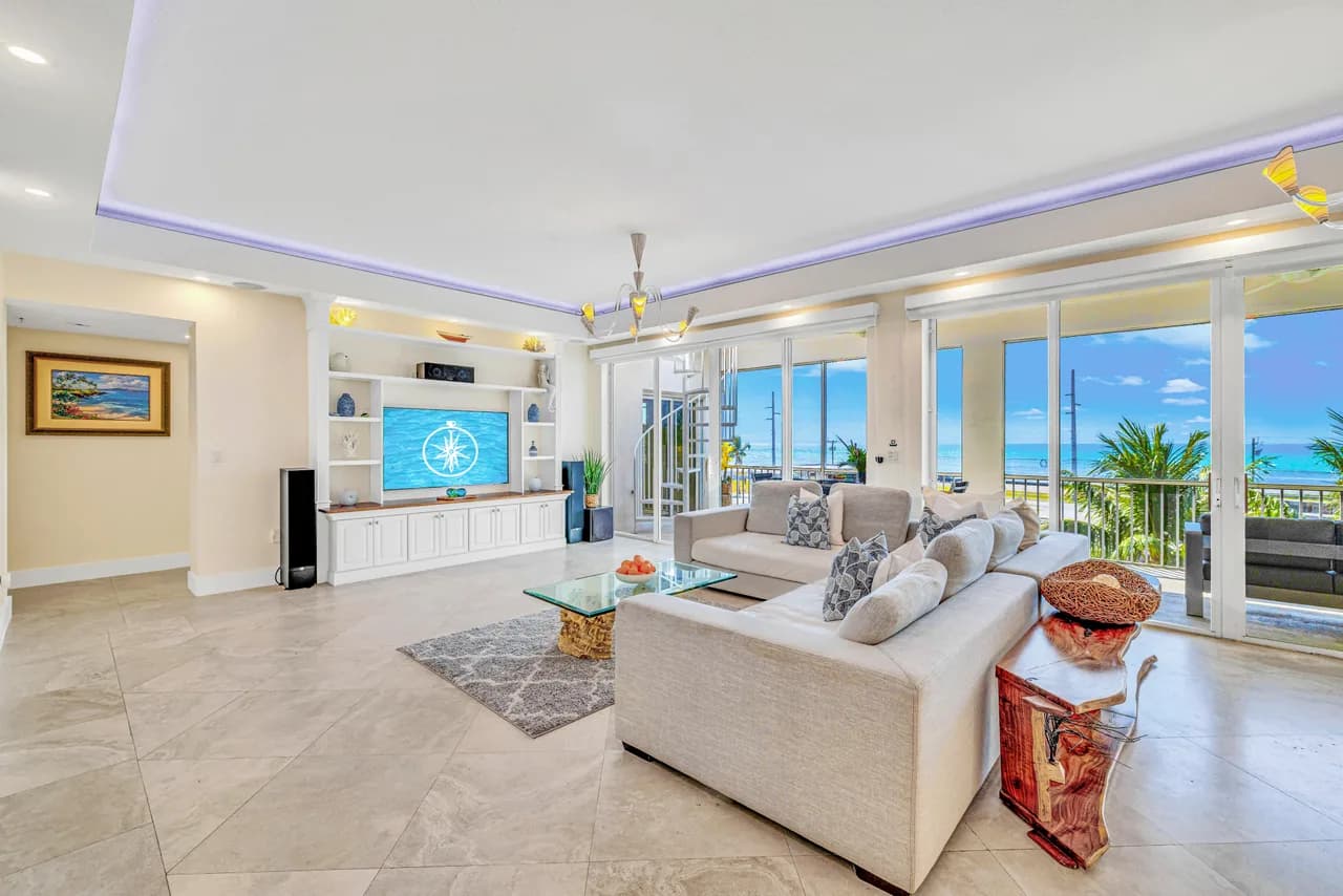 Ocean View Duplex Penthouse in Islamorada Florida photo 5