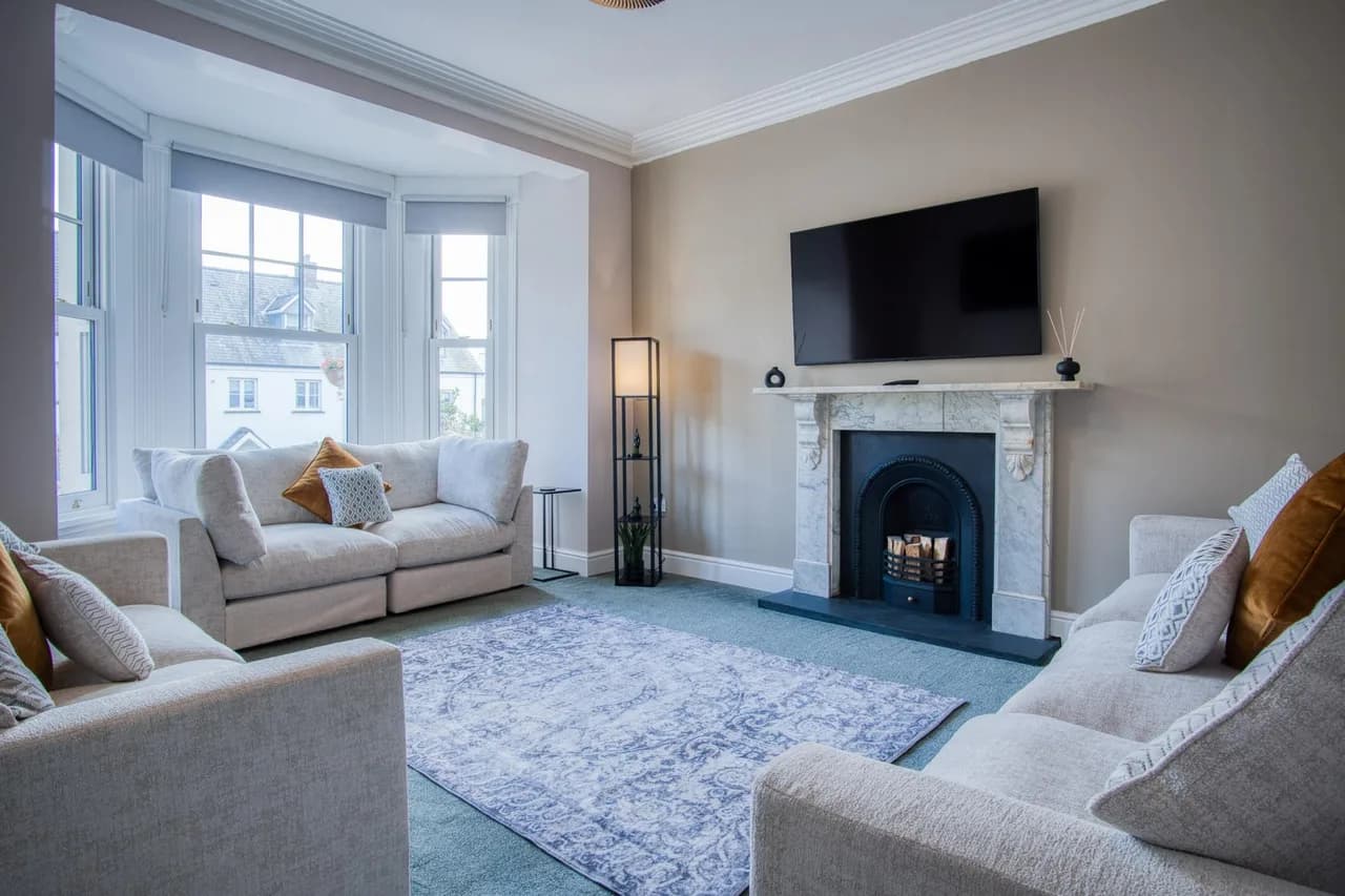 Spacious Nine Bedroom Villa in Pembrokeshire Coast photo 2