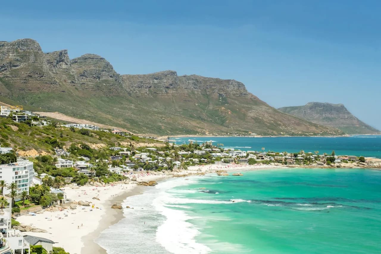 Penthouse with Scenic Sea Views in Cape Town photo 4