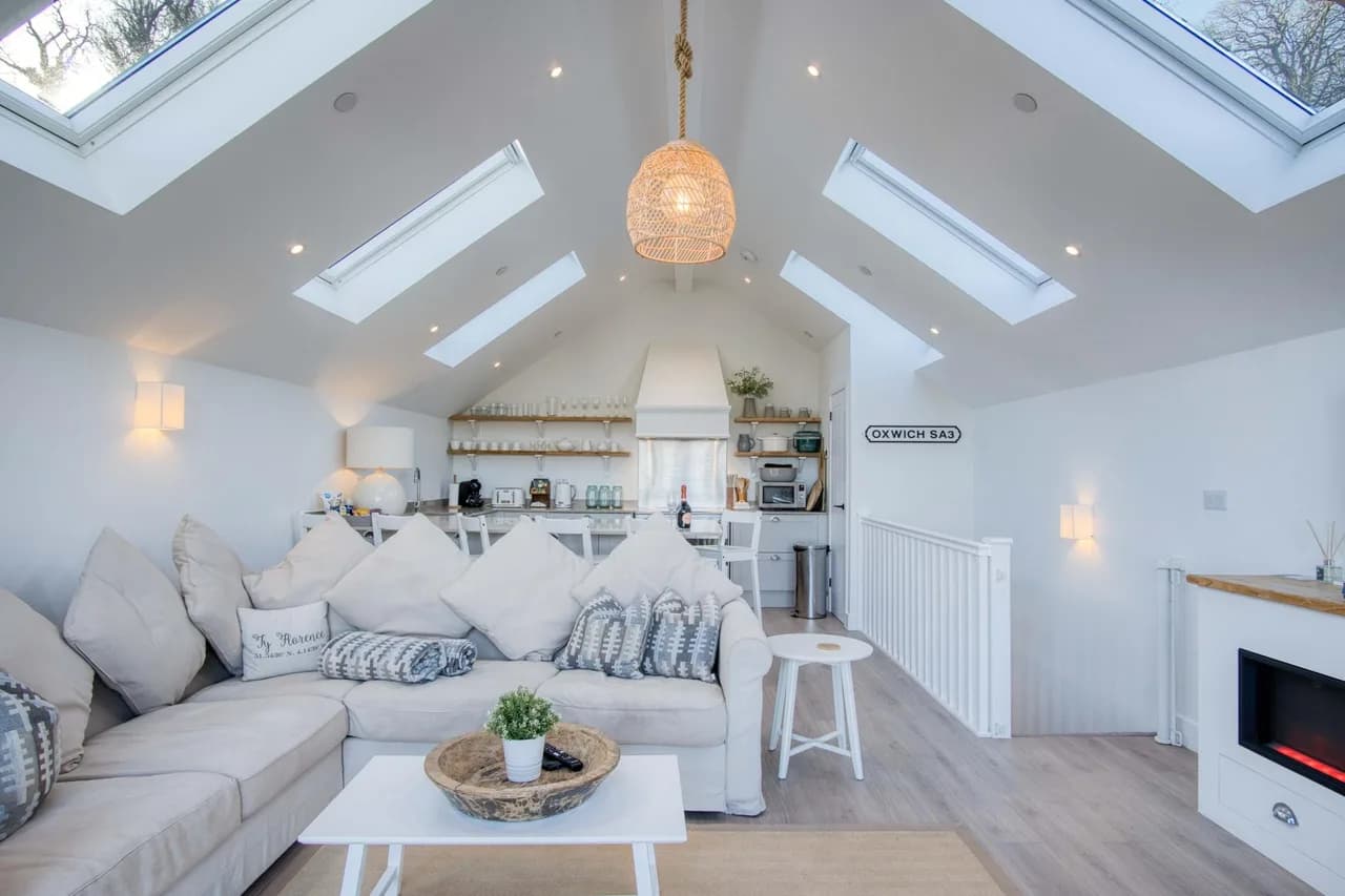 Cozy Three Bedroom Cottage in Oxwich photo 2