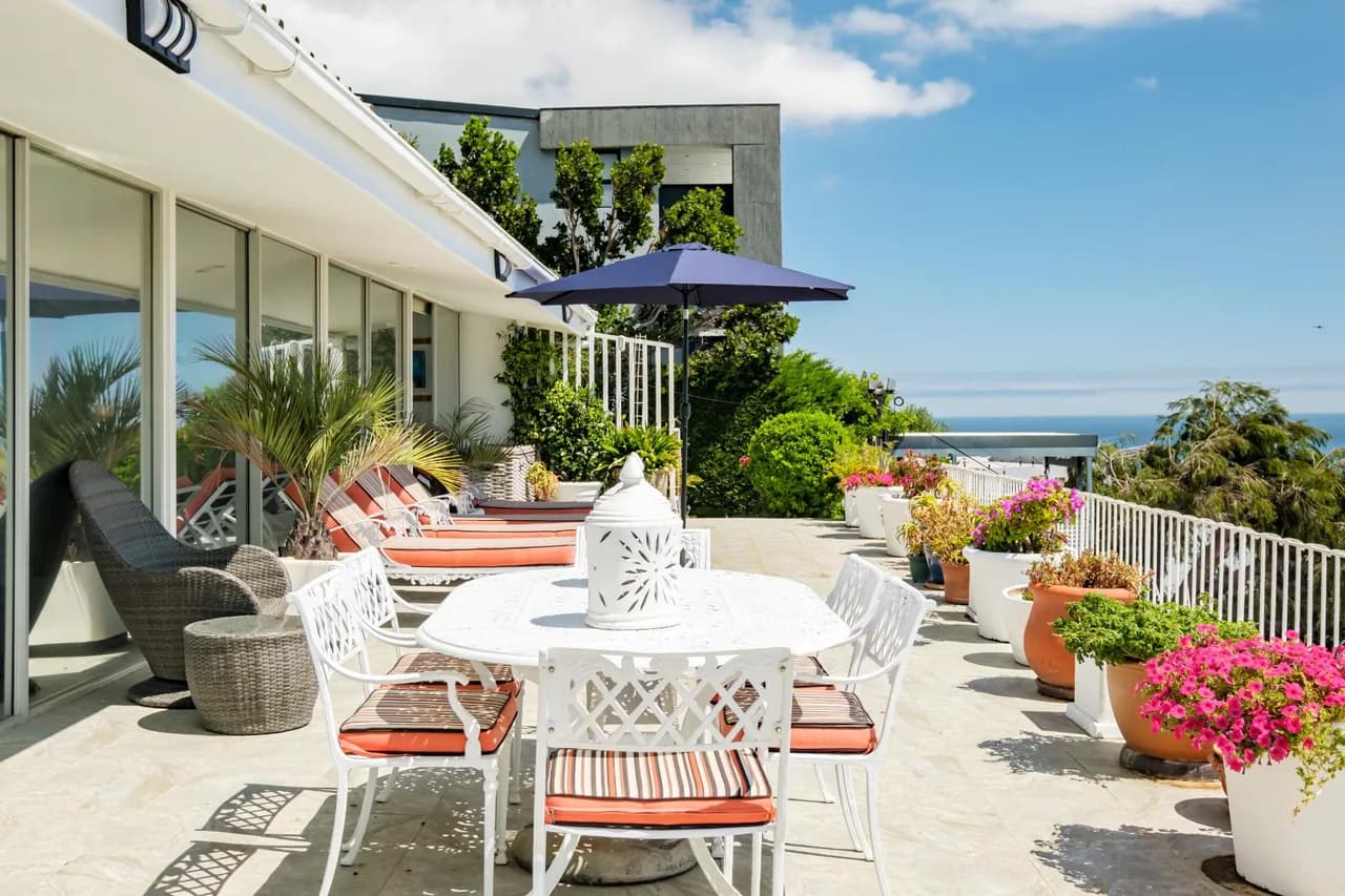 Indoor Pool Villa with Sea Views in Camps Bay photo 5