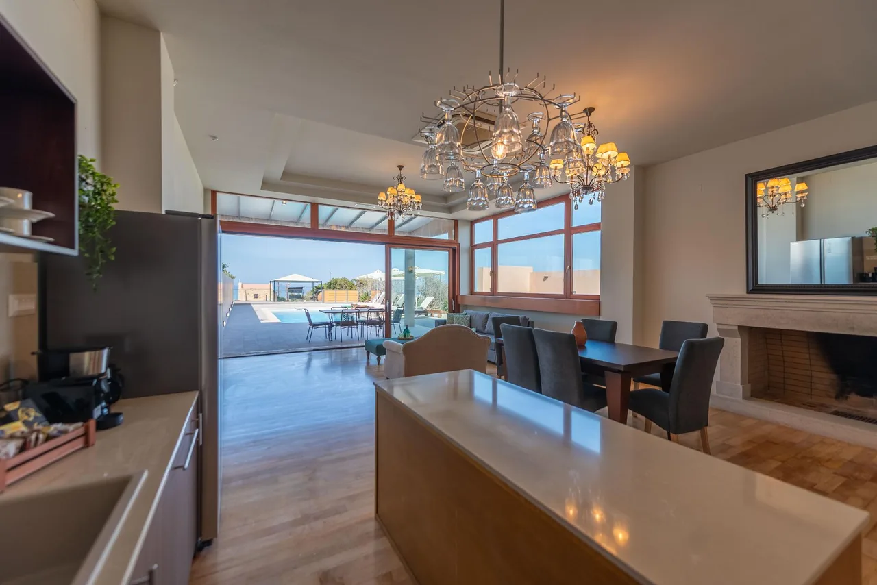 Terraced Three Bedroom Villa in Koutouloufari photo 5