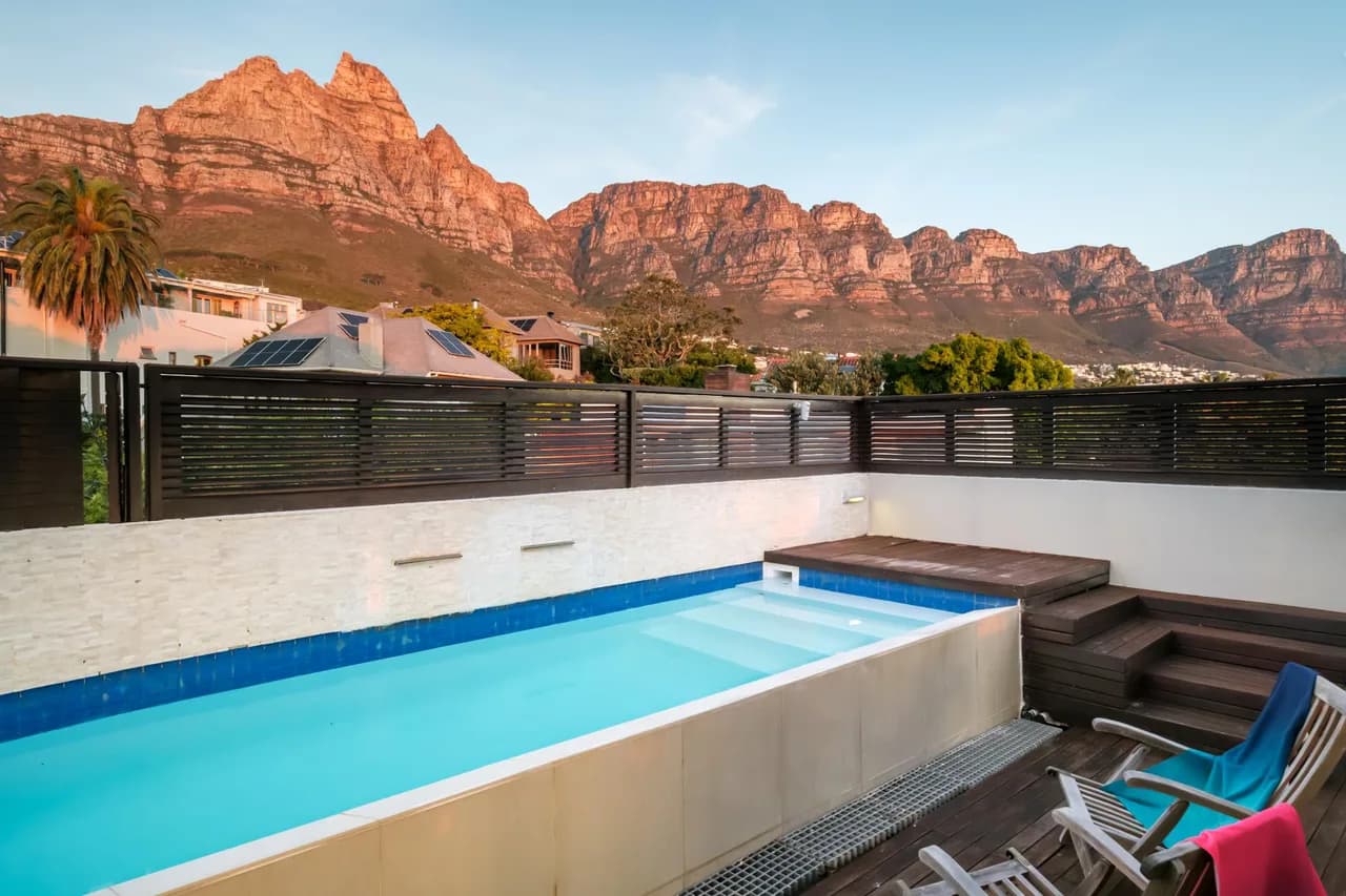Sea View Three Bedroom Apartment in Camps Bay photo 4