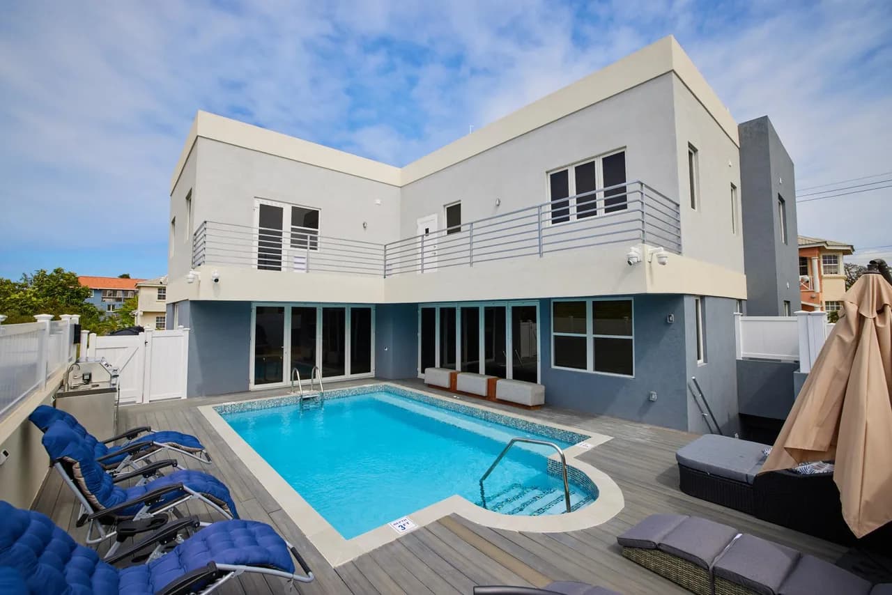 Gated Six Bedroom Villa Near Beach in Christ Church photo 2