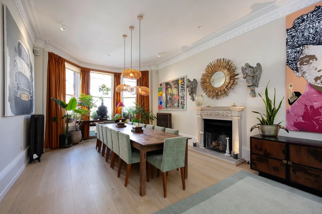Charming Five Bedroom Retreat in London photo 3