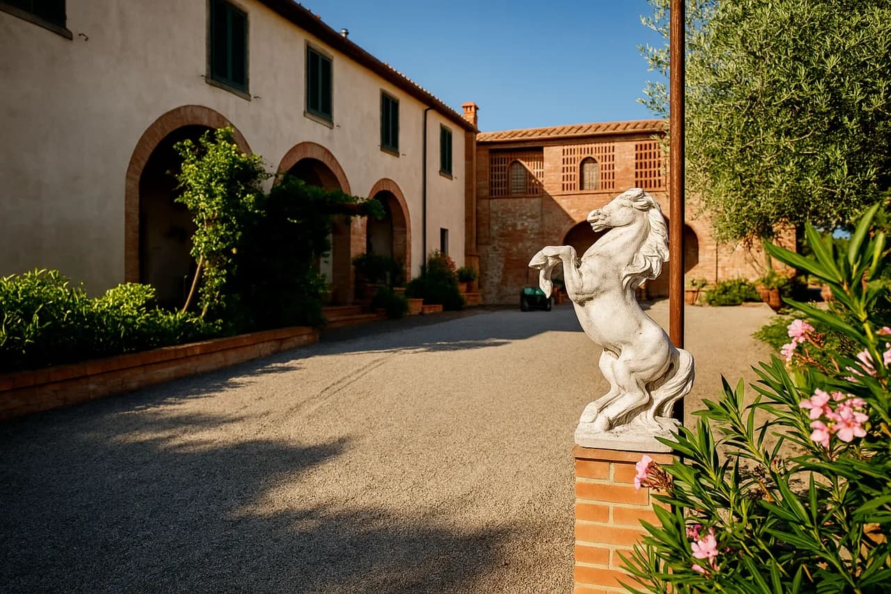 Poolside Two Bedroom Apartment in Peccioli photo 3