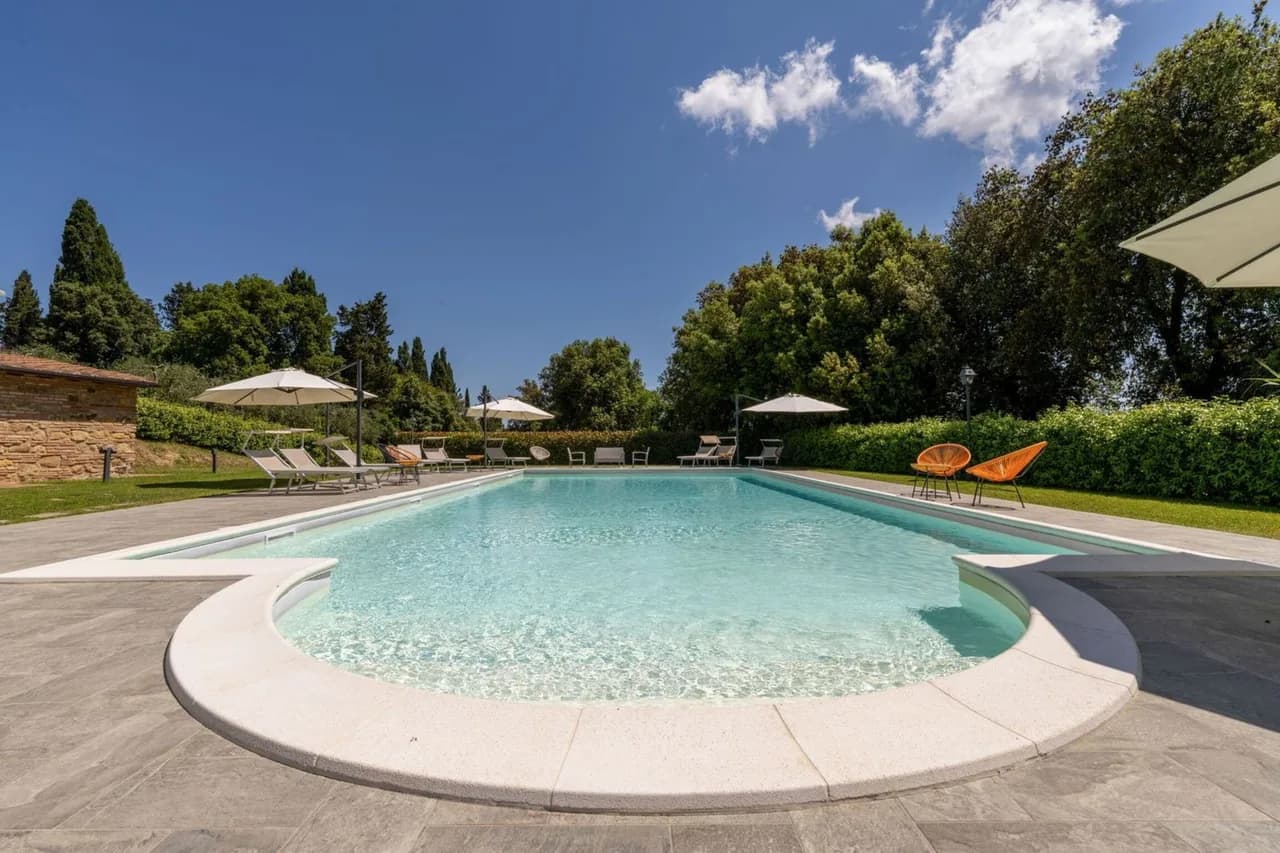 Poolside Two Bedroom Apartment in Peccioli photo 4
