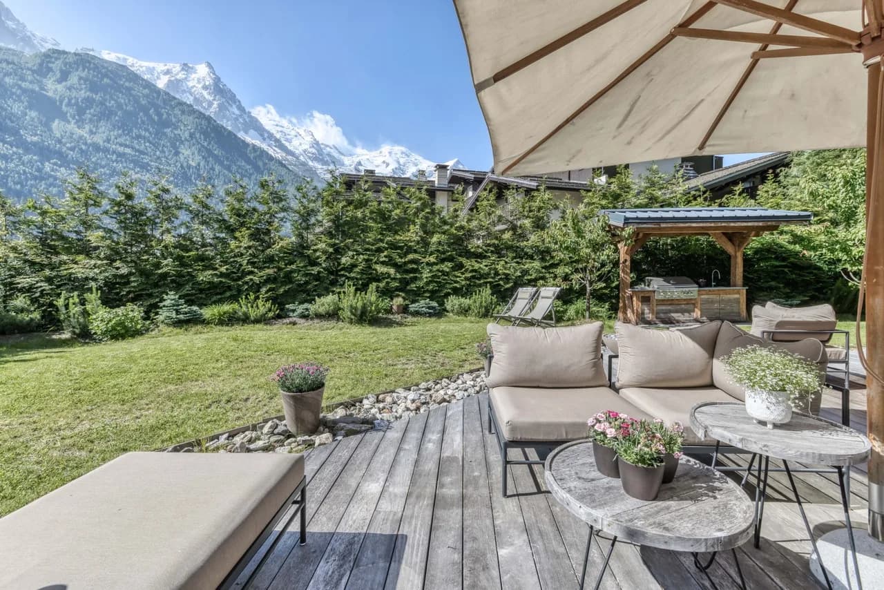 Spacious Terrace Chalet in Chamonix photo 5