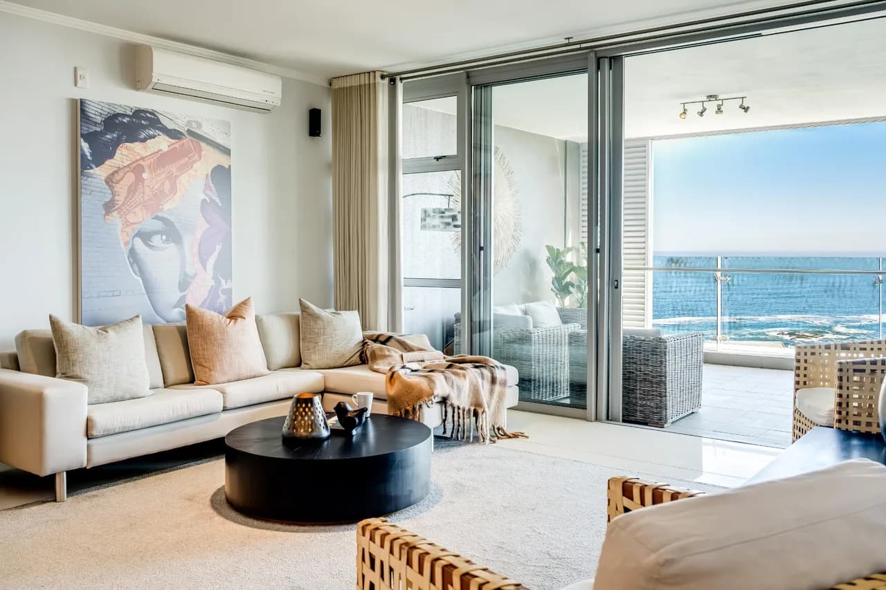 Artistic Sea View Three Bedroom Loft in Camps Bay photo 2