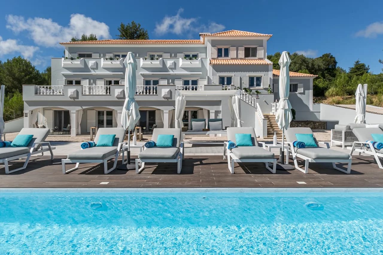 Heated Salt Pool Villa in Sintra photo 3