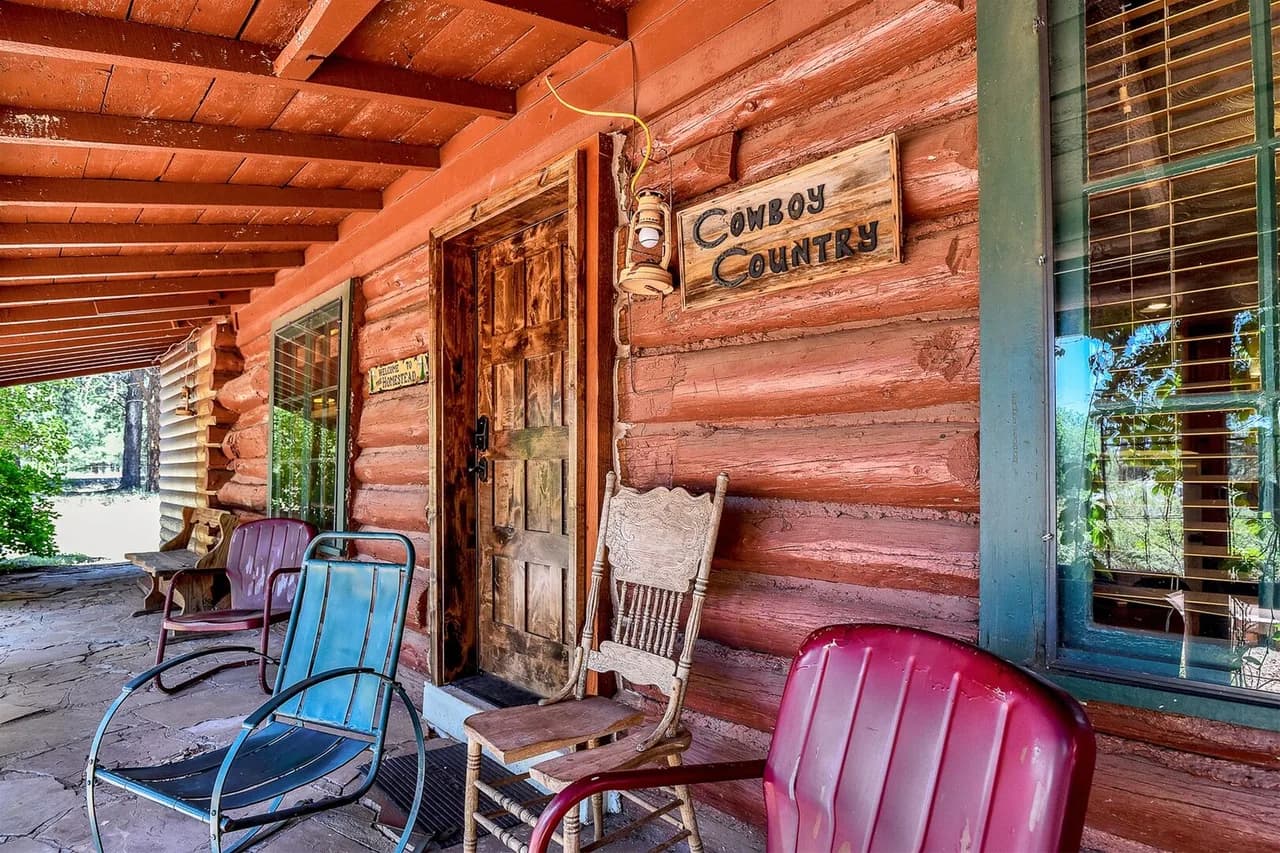 Historic Ten Bedroom Retreat in Parks Arizona photo 5